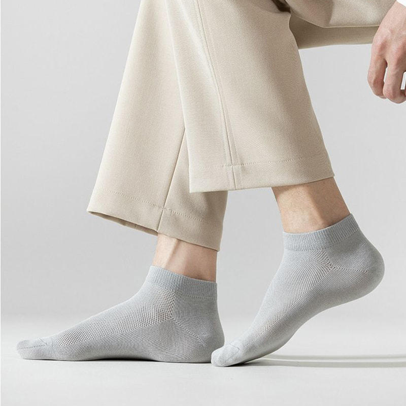 Aestate pura bombacio mesh homines in socks