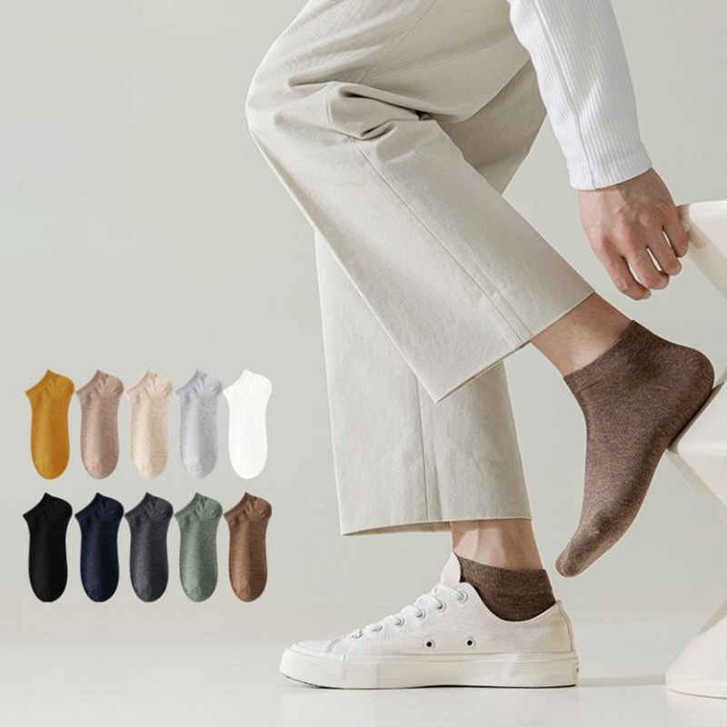 Spring et autumnus pectore bombacio solidum color homines in socks